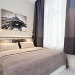 The Lohmeyerstr Vh Links, 2 Bedroom Up To 6 People