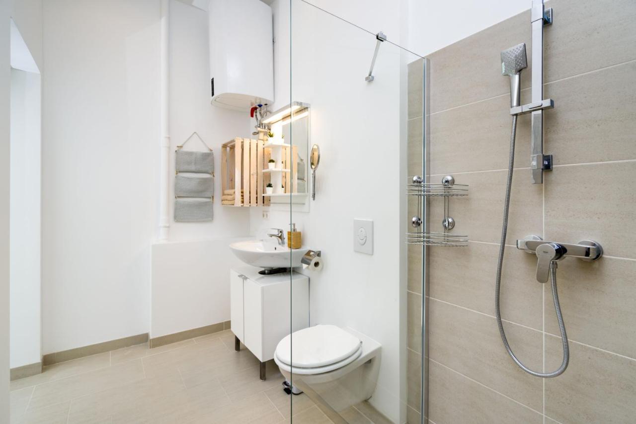 Apartment The Lohmeyerstr Vh Links, 2 Bedroom Up To 6 People Berlin